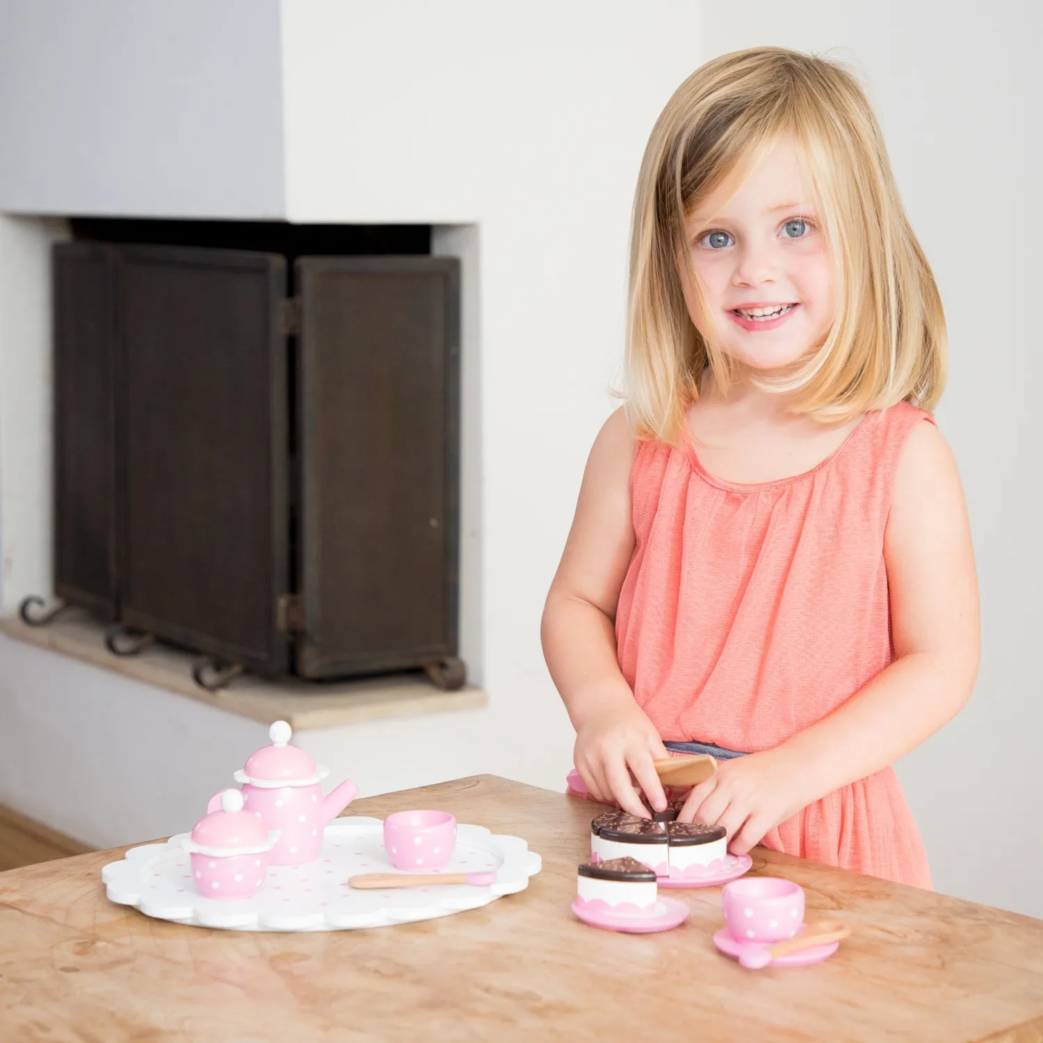 Deluxe Coffee and Tea Set with Sliced Decorative Cake